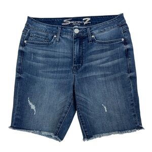 Seven7 distressed Bermuda denim jean shorts size 10 New